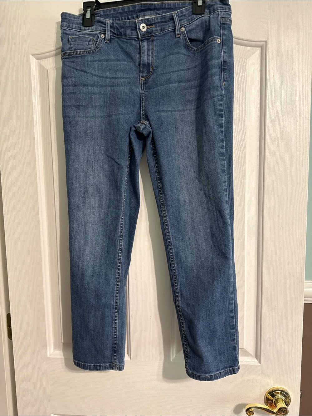 Liz Claiborne Straight-Leg Jeans in Medium Blue Wash